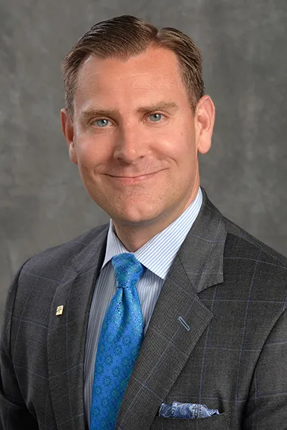  Andrew Miedler headshot
