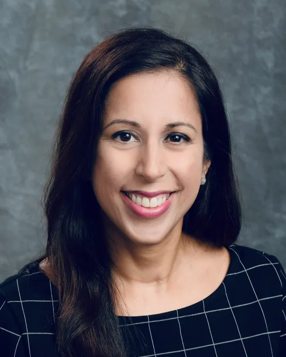 Mona Mahajan's head shot