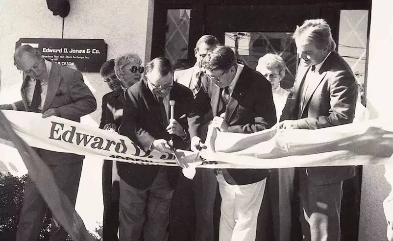 Ribbon cutting of 1,000th Edward Jones branch